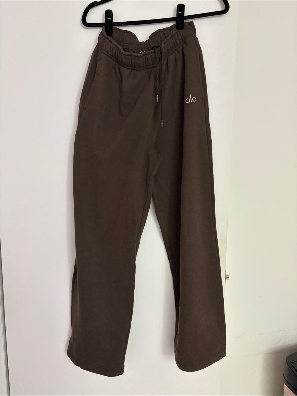 ALO Yoga Brown Women’s Relaxed Jogger Pants